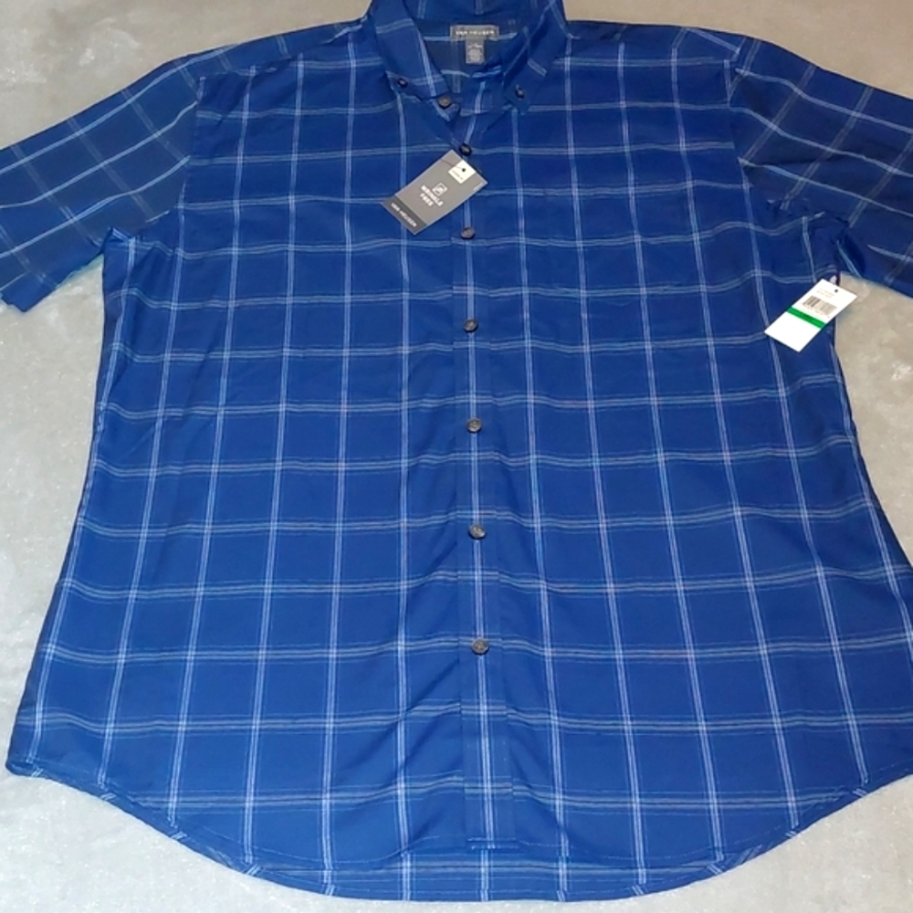 Van Heusen Men's Button-Up Shirt
